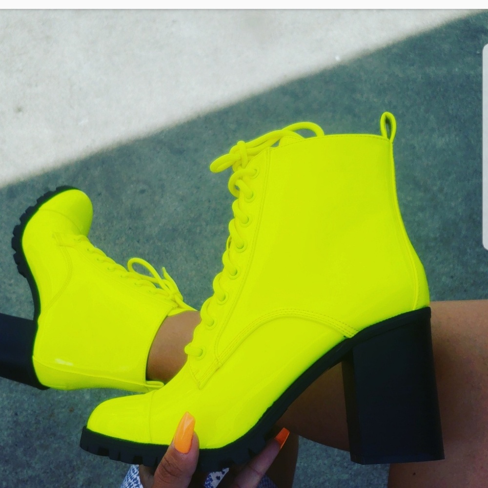 🚨ON SALE//Festival Szn//NeonYellow bootie - Picture 1 of 5